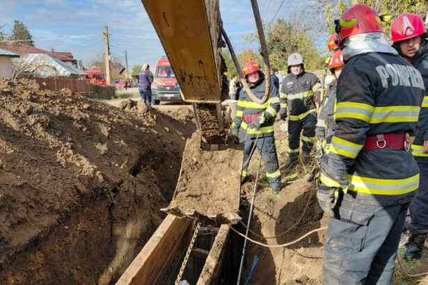 doi oameni care sapau un sant in prahova au fost prinsi la 5 metri sub pamant barbatii au murit in ciuda eforturilor salvatorilor 6914e3859c584