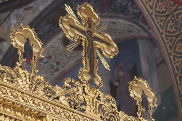 doi tineri au furat sistemul de sonorizare in valoare de 6 000 de euro al unei biserici din sibiu cum au fost prinsi 691c863345513