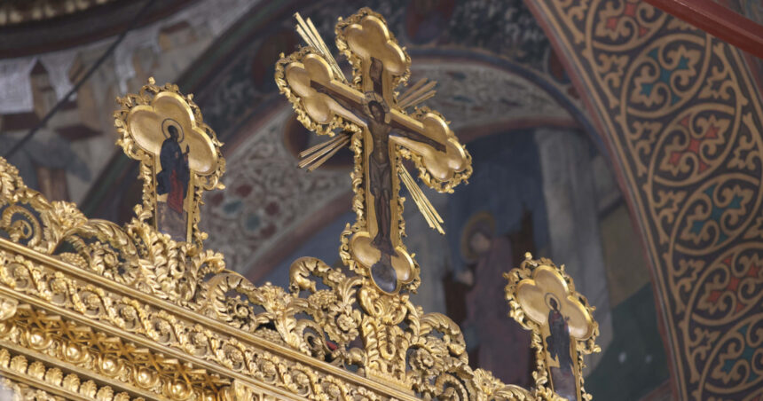 doi tineri au furat sistemul de sonorizare in valoare de 6 000 de euro al unei biserici din sibiu cum au fost prinsi 691c863345513