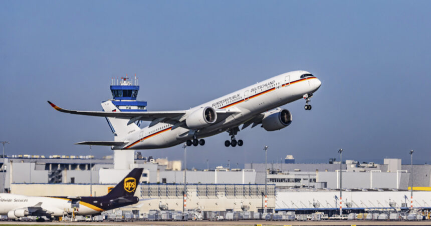 dupa precedentul creat ieri de romani trei britanici au fugit dupa avion tot pe pista aeroportului din koln ce spune politia germana 6925c0b25e1eb