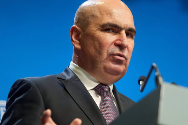 exclusiv bolojan avem abordari de tip anglo saxon la taxe si comportamente balcanice in gestionarea banilor ce spune de relatia cu grindeanu 6928c8b2e7bc9