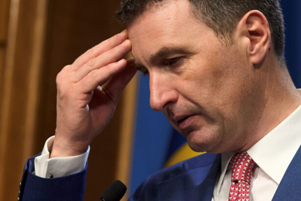 exclusiv tanczos barna despre sinceritate primul lucru invatat la ministerul agriculturii e ca ministrul nu poate vorbi despre recolta de grau 692b6ca5daa6c