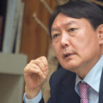 fostul presedinte sud coreean yoon suk yeol inculpat pentru favorizarea inamicului si abuz de putere 69118d4043211