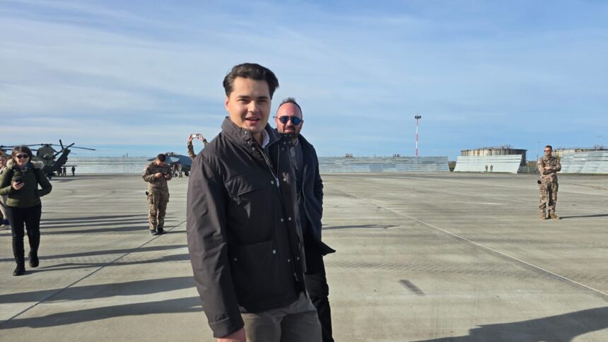 foto video selly prezent la baza 57 aeriana mihail kogalniceanu unde soldatii americani vor celebra ziua recunostintei in weekend 69258341f2dce