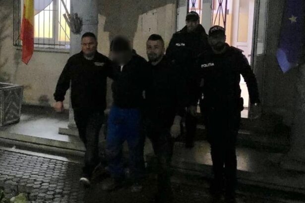 foto video un barbat din medgidia incatusat dupa ce a urmarit o femeie pe strada si a pipait o iata unde s a intamplat totul 6911b26f59d0a