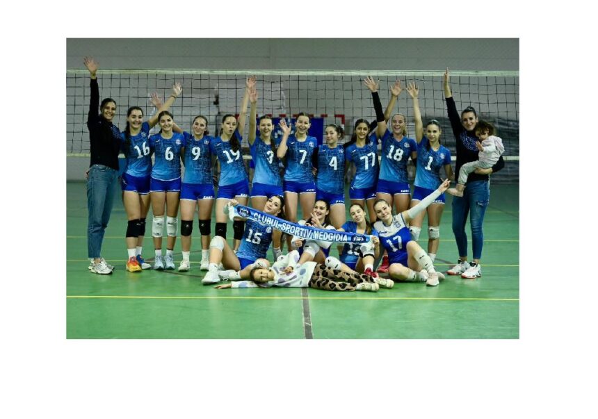 foto voleibalistele de la cs medgidia au invins echipa de la cs navodari dupa un meci maraton de cinci seturi 69230a3f78b05
