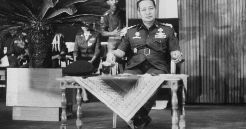 furie in indonezia dupa ce fostul dictator suharto acuzat de coruptie si crime in masa a fost numit erou national 6911a24d22b9b