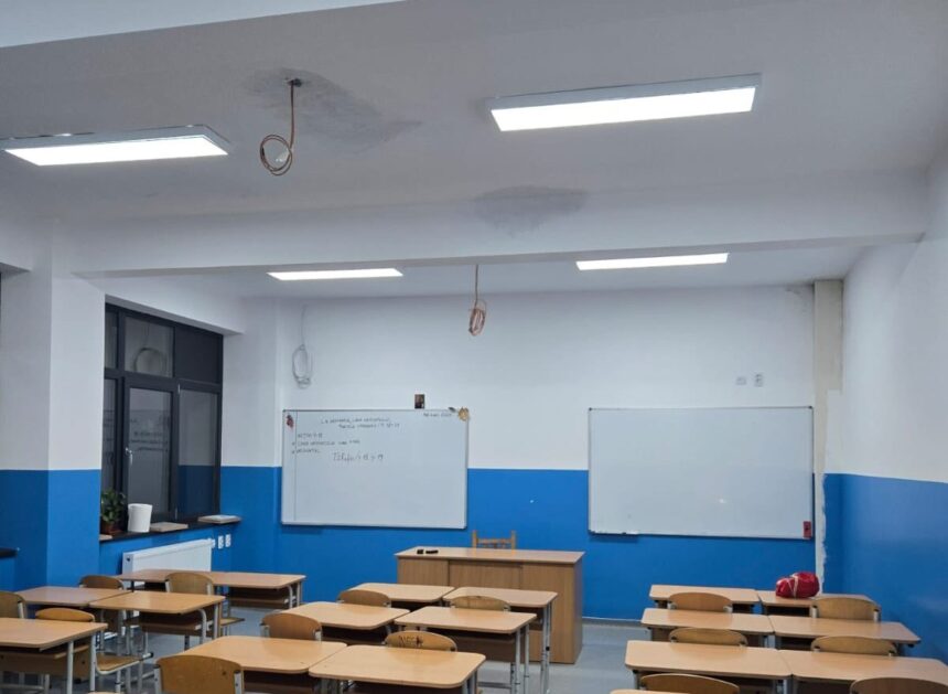 galerie foto update ce spun reprezentantii unitatii de invatamant continua problemele la scoala gimnaziala nr 7 remus opreanu parintii reclama ca elevii invata in frig si mucegai 69134d077c9b5