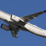 gestul aparent banal care te poate costa 20 000 de euro in avion companiile aeriene franceze introduc cele mai dure sanctiuni 692c46db6cbb2