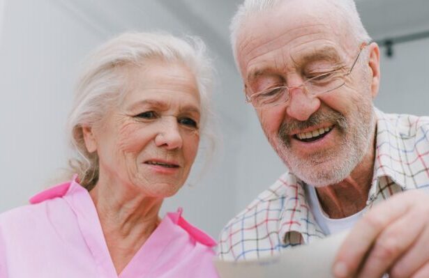 guvernul asigura plata ajutorului de 400 de lei pentru pensionari vezi cand ajung banii la beneficiari 69245f34ad353