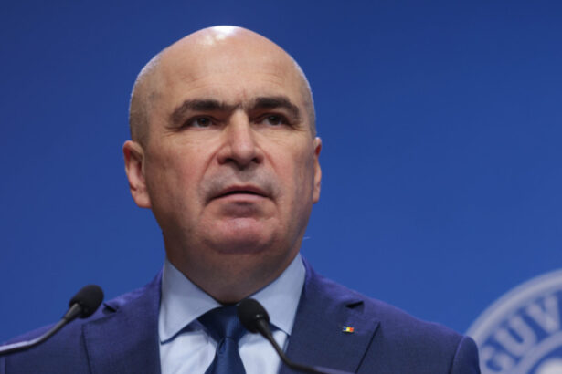 ilie bolojan anunta ca va intarzia bugetul pentru anul 2026 premierul vrea un deficit de 65 din pib anul viitor 691b1892b2413