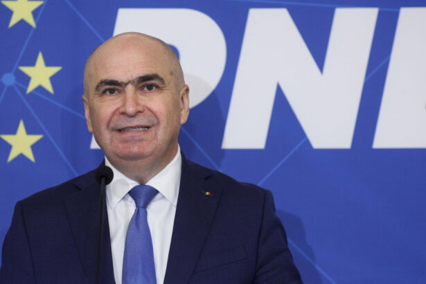 ilie bolojan catre tinerii liberali e simplu sa demisionezi dar e greu sa faci ceea ce trebuie astazi nu sunt vremuri usoare 6921be2325676