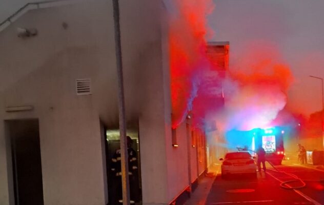 incendiu la vestiarele stadionului din cernavoda 6916e9cbe1e12