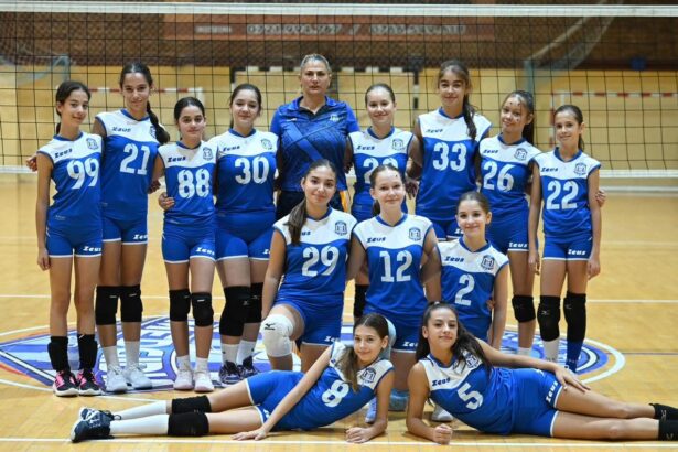 junioarele under13 de la cs medgidia pregatite pentru turneul de volei din 28 noiembrie 692736fb97ece