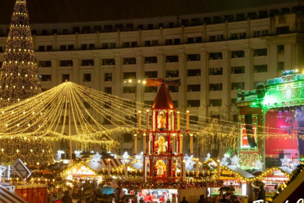 luminitele de sarbatori au fost aprinse in capitala primarul interimar a deschis targul de craciun din piata constitutiei 692b5b1307078