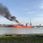 oficial locuitorii din plauru evacuati pericol major de explozie la o nava lovita de dronele rusesti 691aed3094d22