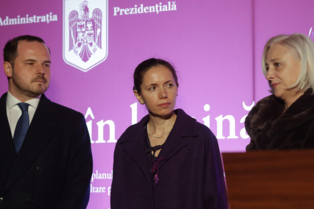 palatul cotroceni iluminat in violet pentru copiii nascuti prematur in romania mesajul partenerei presedintelui nicusor dan 691b8c96ce282