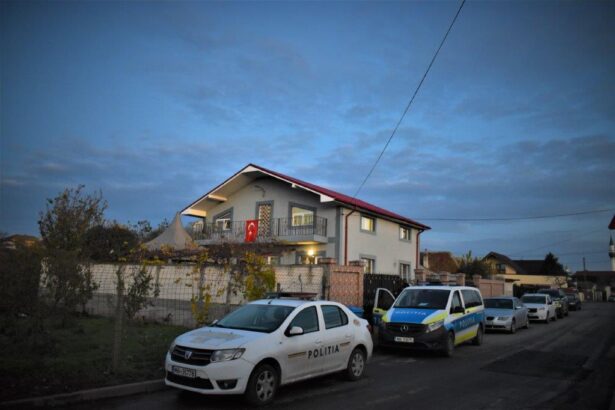 perchezitii la cumpana in urma unui scandal dintr o parcare trei persoane au fost duse la audieri 69149ea5c410d