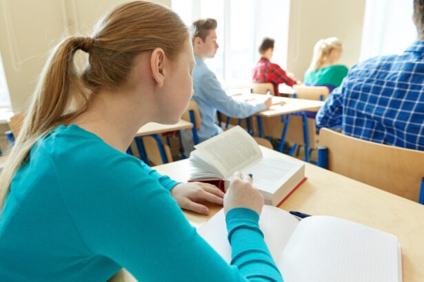 profesor de etica din iasi acuzat de viol agresiunea asupra unei studente a fost surprinsa de camerele de supraveghere 6915853b4cfcb