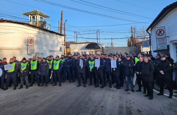 protest al politistilor de penitenciare vezi ce solicita organizatiile sindicale 69254af0b37ff