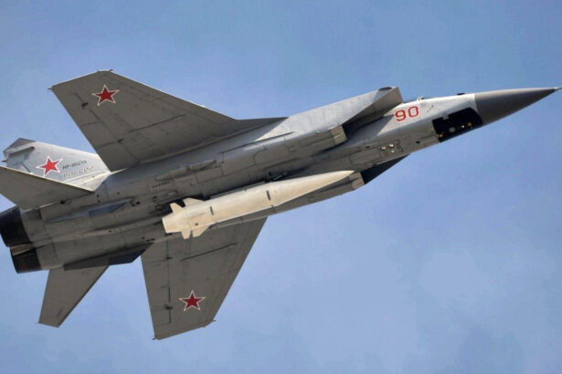 reactia ironica a mae dupa ce serviciile secrete ale lui putin au sustinut ca un avion rus urma sa fie deturnat catre baza kogalniceanu 69131708defaf