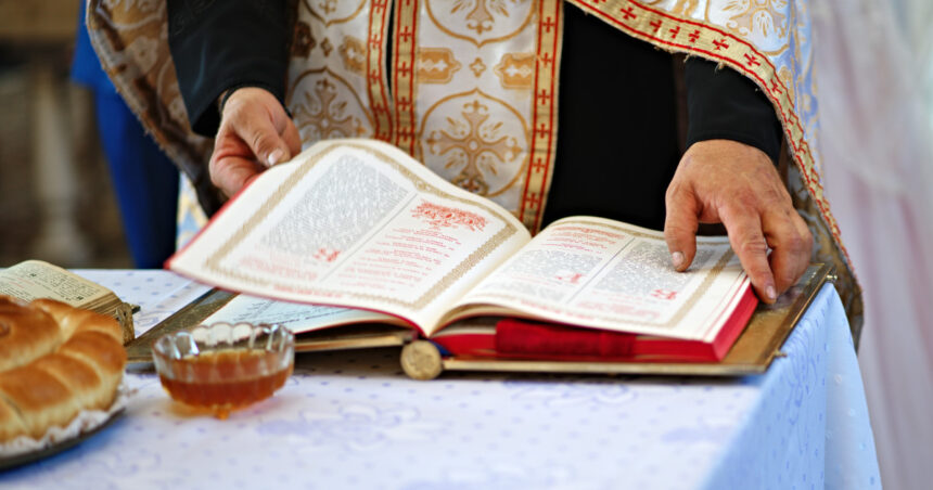 sfanta mucenita ecaterina 2025 preotul explica de ce ziua de 25 noiembrie este marcata cu cruce neagra in calendarul ortodox 69253b18ed3b8