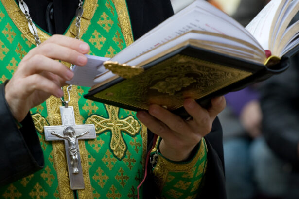 sfantul ioan gura de aur 2025 sarbatorit pe 13 noiembrie cum explica preotul superstitia celor 13 zile de ghinion 69157e309ae6e