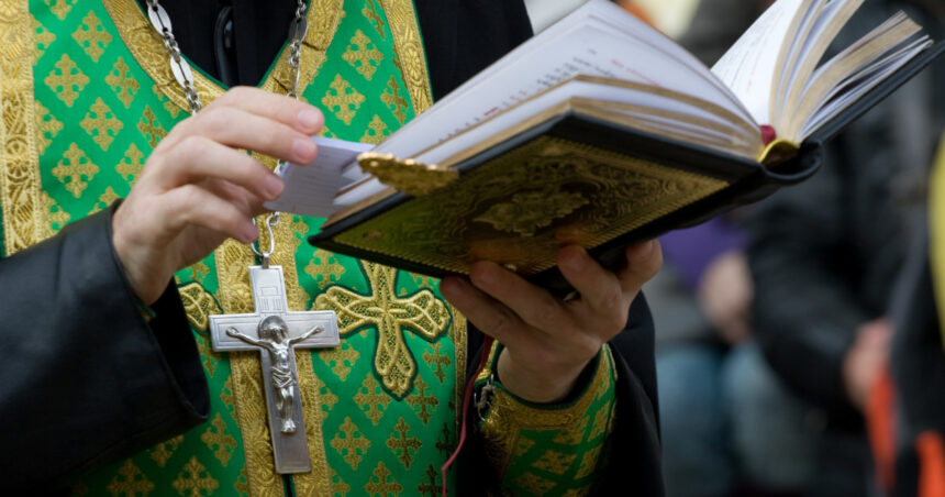 sfantul ioan gura de aur 2025 sarbatorit pe 13 noiembrie cum explica preotul superstitia celor 13 zile de ghinion 69157e309ae6e