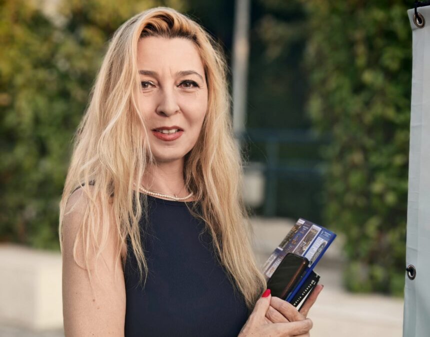 singuratatile de imprumut ale ameliei 692126fa51040