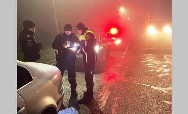 surpriza la dobromir la un control de rutina al politistilor masina era ticsita 692ae53be01bf