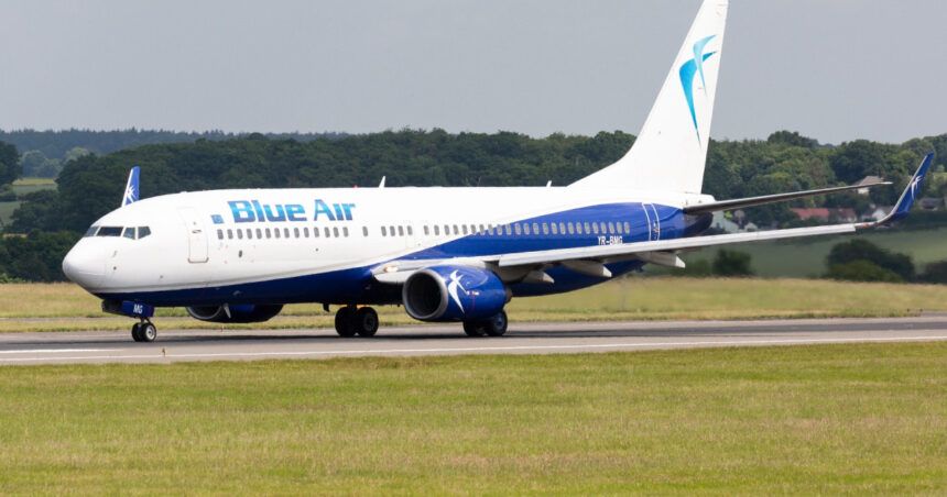 trei avioane blue air au fost vandute si vor functiona ca hoteluri si restaurante vom mai vedea aeronave pe soselele romaniei 691611de5298c