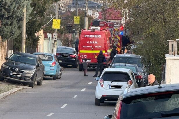 un autoturism a lovit o teava de gaze pe o strada din km 5 din constanta interventie in forta a pompierilor 691c13c424479