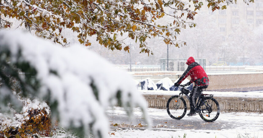 urmeaza cea mai rece zi din aceasta saptamana temperaturile scad brusc zonele in care sunt asteptate ninsori 691c89be78971