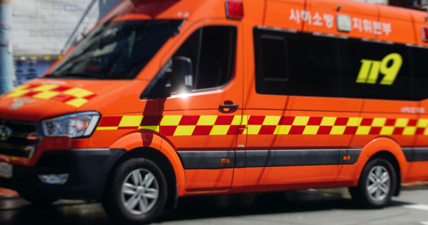 video accident grav in coreea de sud doua femei au murit si 18 persoane au fost ranite dupa o accelerare brusca a unui camion 69158c46670df