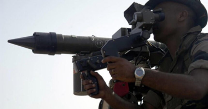 video ce sunt rachetele manpad mistral cumparate de armata romaniei si cum se compara ele cu alte sisteme similare 6927355a6008f