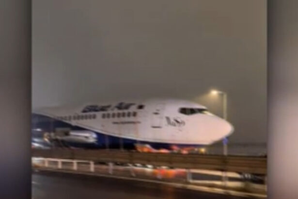 video imagini cu un avion pe strazile de langa capitala au starnit un val de conspiratii pe tiktok cazul asta o sa se musamalizeze 100 6911f6b85023e