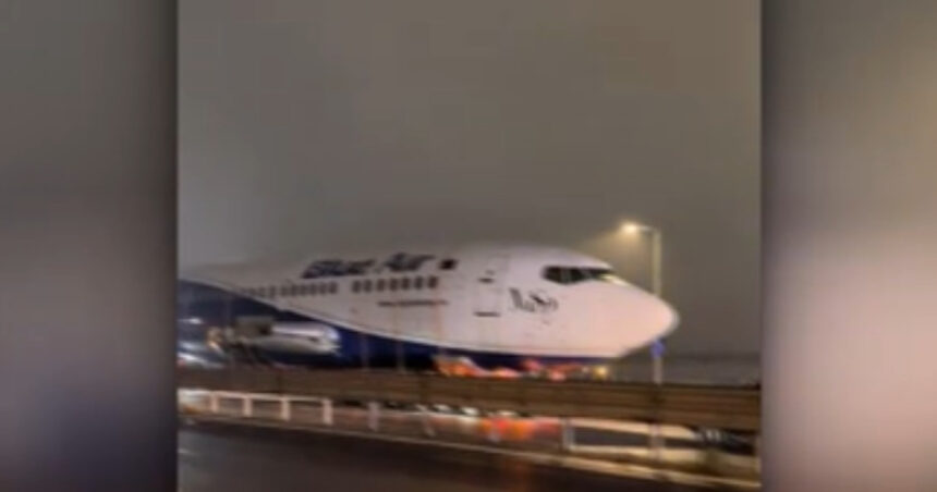 video imagini cu un avion pe strazile de langa capitala au starnit un val de conspiratii pe tiktok cazul asta o sa se musamalizeze 100 6911f6b85023e