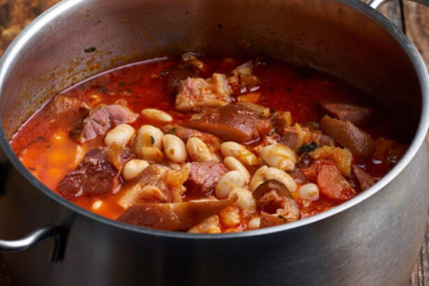 video meniu traditional de 1 decembrie fasole egipteana cu ciolan din chile 6927f6e24c5c9