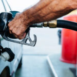 video noi scumpiri la pompa cat a ajuns sa coste un litru de benzina si de motorina 69134bb0bd7c3