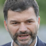 video octavian berceanu despre mita care ar fi trebuit sa ajunga la ministrul apararii afacerea a fost coordonata de un actor statal 691220dfb1c6f