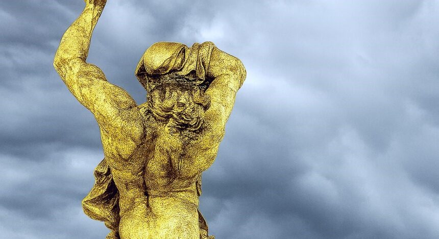 weartable art to wear expozitie romano spaniola la madrid expozitia reuneste creatiile masteranzilor de la facultatea de arte a universitatii ovidius din constanta 69299738514b0