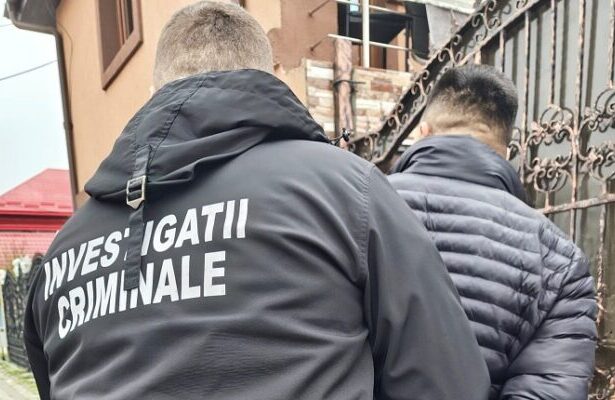 10 barbati din constanta medgidia si cuza voda ridicati de politisti vezi pentru ce 6944496fcfd2b