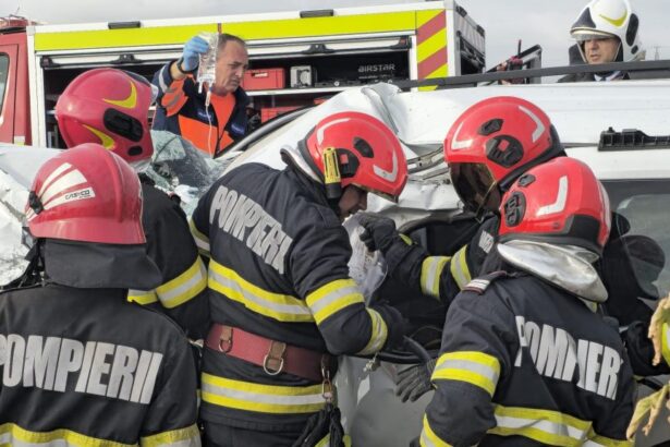 accident grav pe dn2a zona hanul morilor in a doua zi de craciun mobilizare impresionanta a pompierilor din medgidia si harsova intervine si elicopterul smurd 694e5a7cb880e