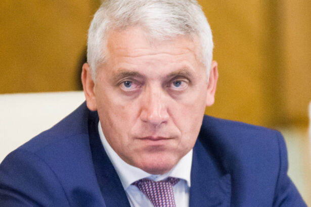 adrian tutuianu a preluat mandatul de sef al aep pentru 8 ani care sunt prioritatile pe care le a anuntat 69403ad23b244