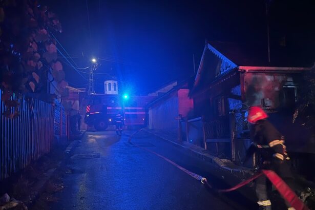 alerta arde o casa din comuna saligny 6946fe180c897