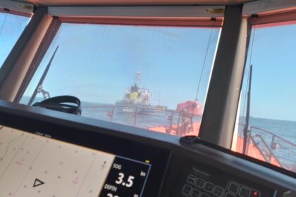 alerta pe o nava sub pavilion liberia ancorata in portul constanta un membru al echipajului primeste ingrijiri medicale 6932a777d8749