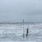 amintiri dintr o alta viata salvamari din mamaia prinsi cand fugeau din tara intr o barca pneumatica furtuna i a adus la mal cum a reactionat securitatea 69516e1c1bd43