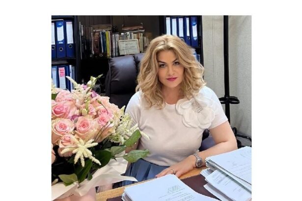 anamaria ciobotaru directorul colegiulului national pedagogic constantin bratescu mesaj de ziua nationala a romaniei trecutul nostru devine temelia viitorului 692d88431e9a7