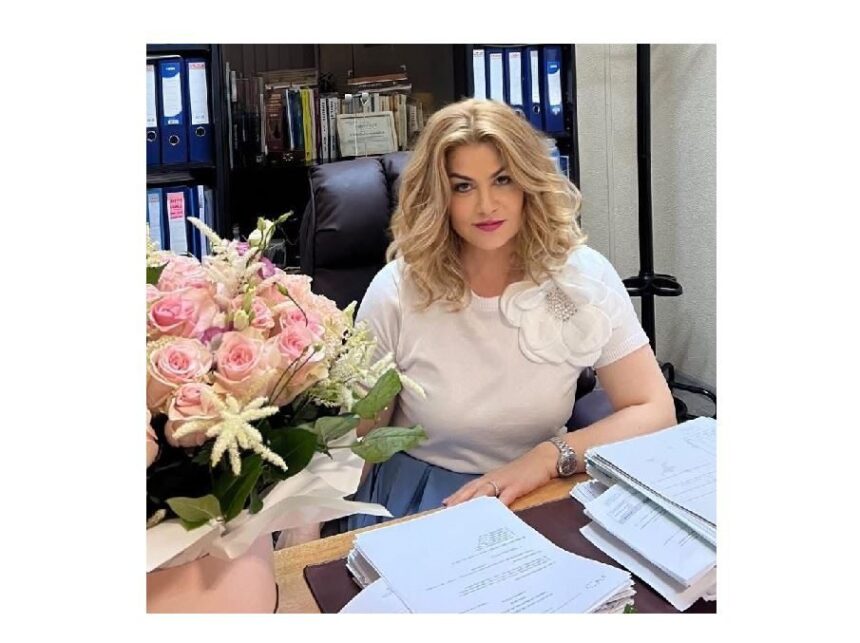 anamaria ciobotaru directorul colegiulului national pedagogic constantin bratescu mesaj de ziua nationala a romaniei trecutul nostru devine temelia viitorului 692d88431e9a7