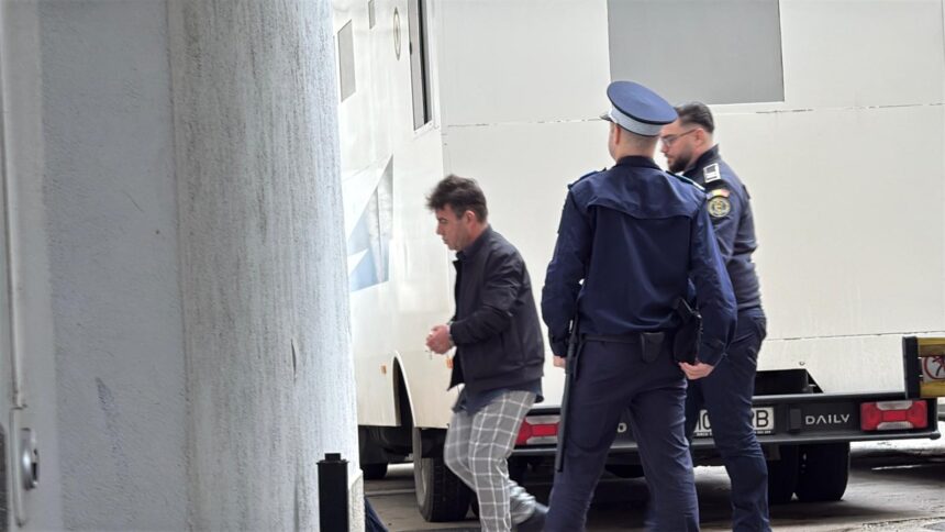 ancheta in dosarul fabrica de mosteniri a fost finalizata virgil vlad deacu stamule dar si primarul din oltina stefania cealera trimisi in judecata 69381098d2cc9